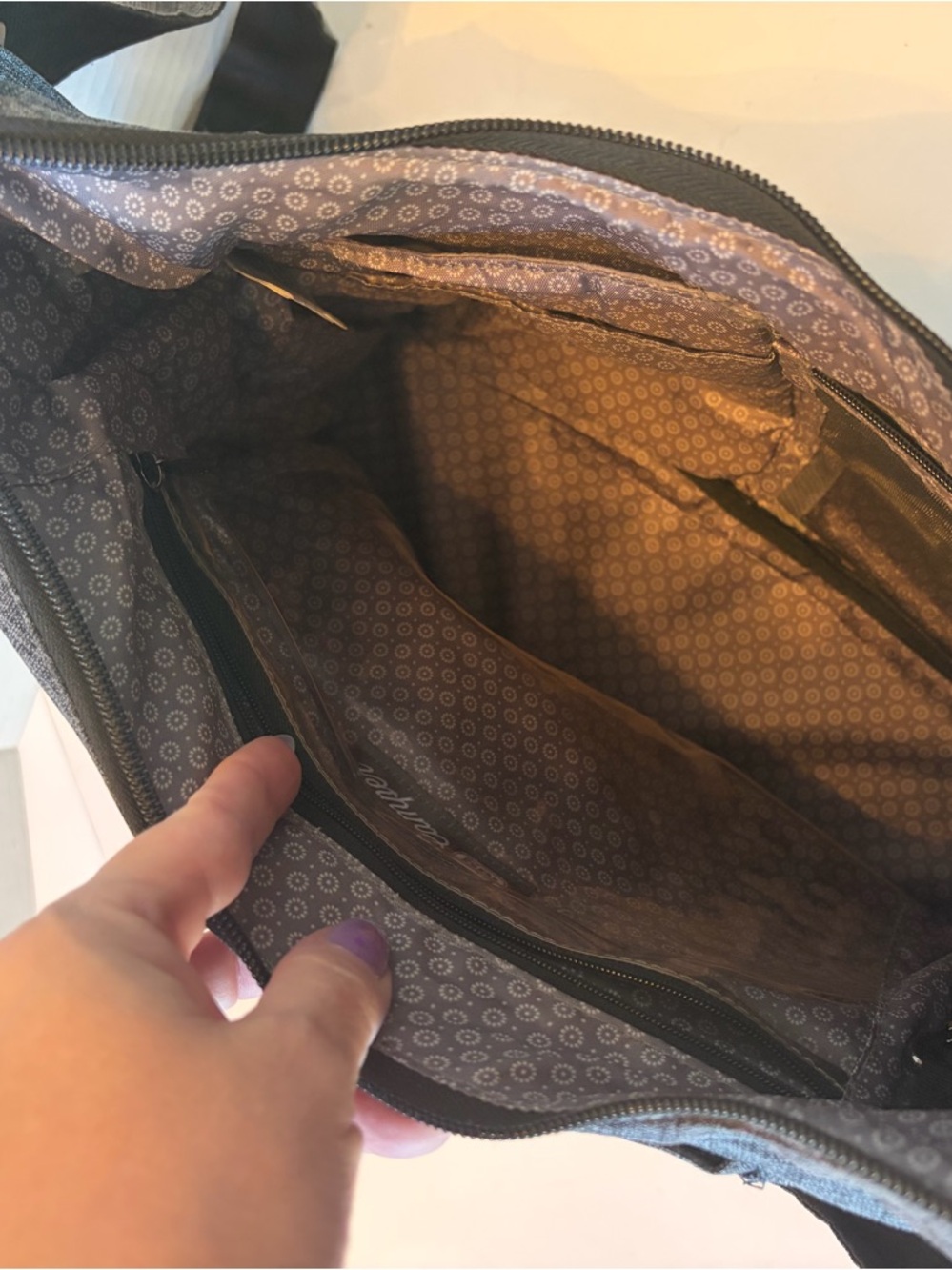 Lug Camper crossbody bag - Picture 7 of 9